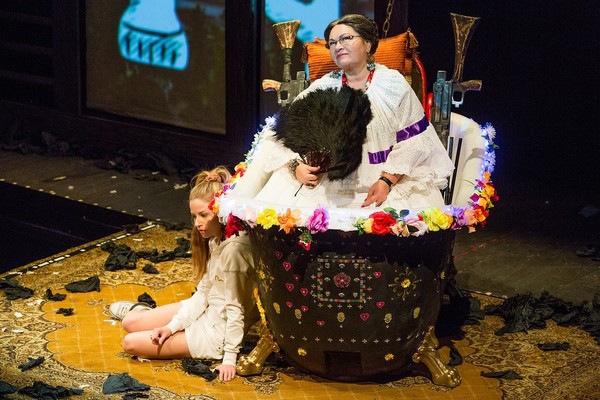 Нина Усатова