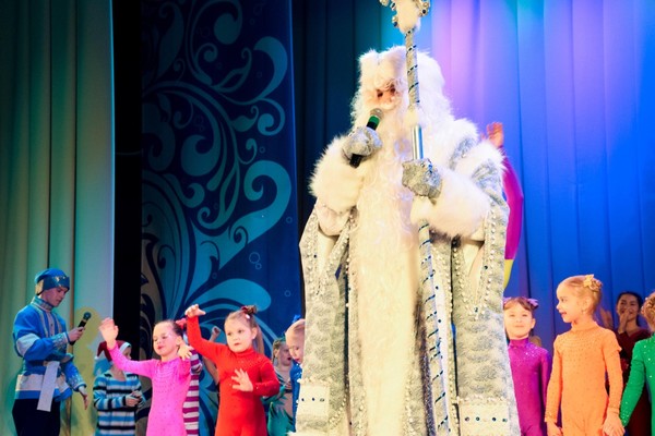 Представление «Новогодние цирковые проделки»