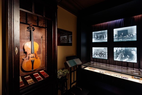 Рувим Львович Поляков – основатель Первой школы