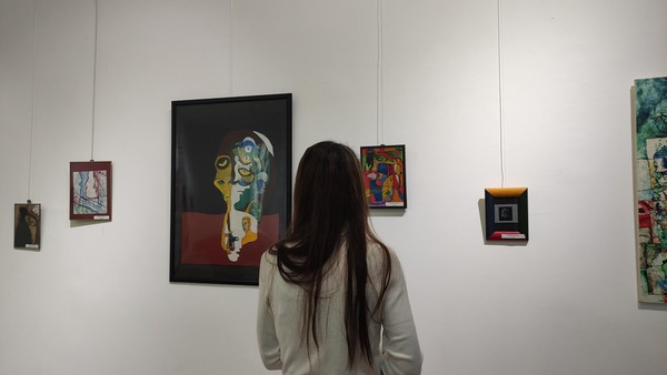 Выставка «Прекрасное далеко: когда мы были маленькими»