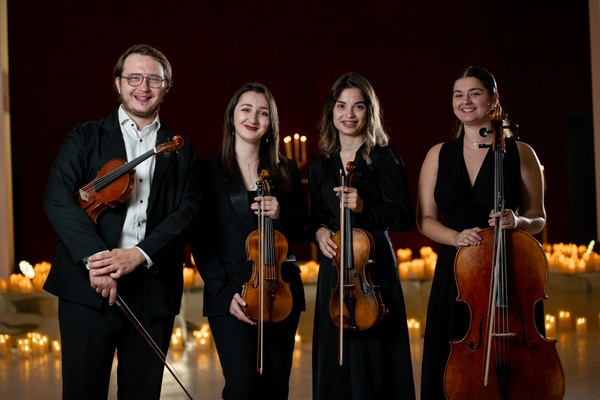 Магия Свечей. От Вивальди до Jingle Bells