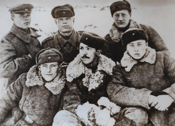 Тематическая беседа «Никулин Юрий Владимирович». Акция «Листая военные страницы»