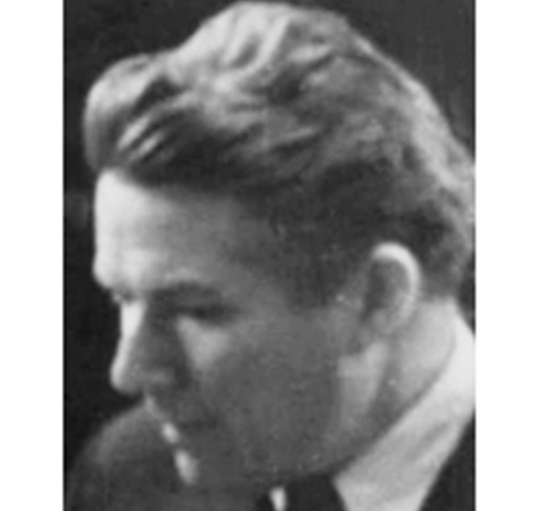 Тематическая беседа «Вологжанин Валентин Григорьевич». Акция «Листая военные страницы»