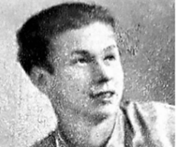 Тематическая беседа «Рославлев Виктор Борисович». Акция «Листая военные страницы»