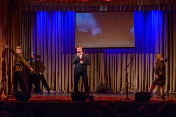 Концерт «Ни шагу назад. История подвига»