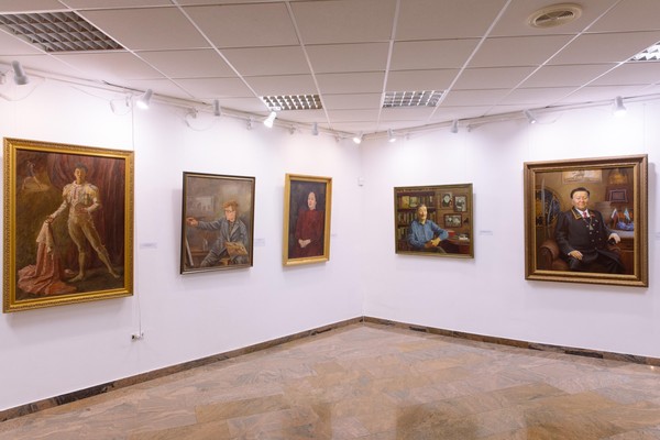 Выставка «пубЛИЧНОСТЬ»