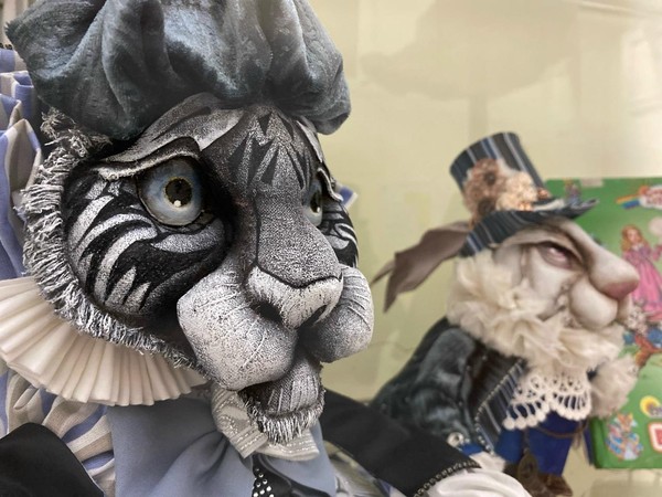 Выставка кукол «Сказка на ладони»