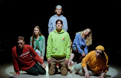 И мы смеемся