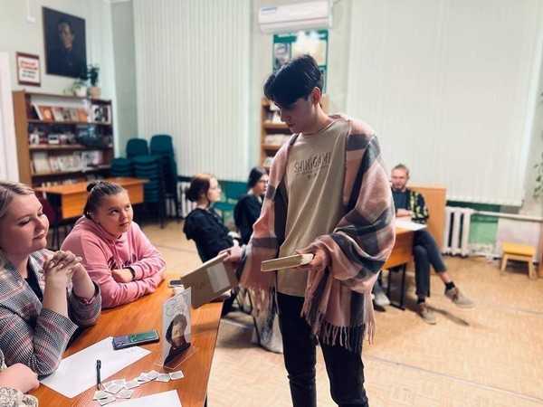 Поэтический вечер «Целый мир от красоты»