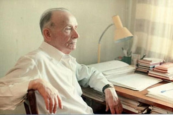 Литературно-поэтический час «Сибгат Хаким. За счастье Родины моей»