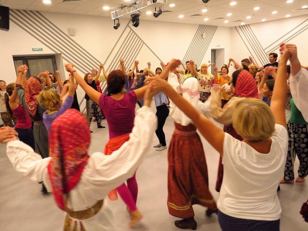 Живые танцы