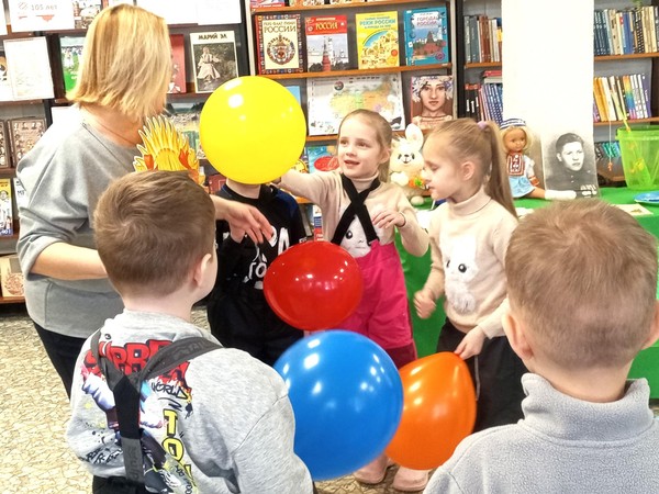 Час отдыха и развлечений «Книга в гости приглашает – детский смех не умолкает»