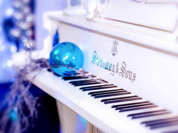 Музыкальные рекорды России: Чайковский. Рахманинов. Зимняя сказка в сиянии 1000 свечей