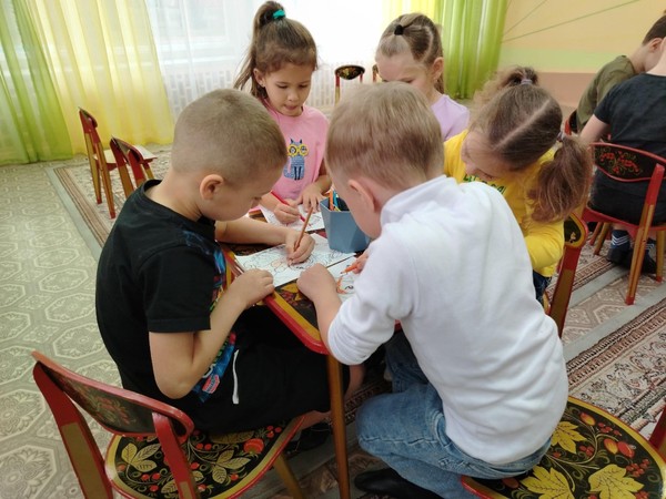 Творческая фантазия «Волшебные краски зимы»