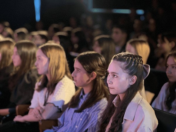 Музыкальная гостиная «Музыка, победившая войну...»