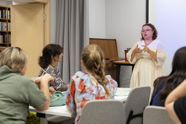 Лекция «Маскарадный и карнавальный: небытовые костюмы в России и Европе нового времени»