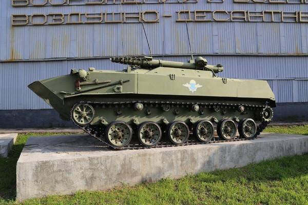 Беседа «Средства управления и связи ВДВ: БМД-1Р «Синица»