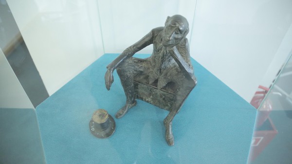 Выставка «Сказка его жизни. К 220-летию со дня рождения Ганса Христиана Андерсена»