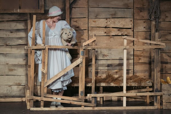 Спектакль «Очень простая история»