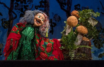 Премьера «Не рой другому яму, сам в нее попадешь»