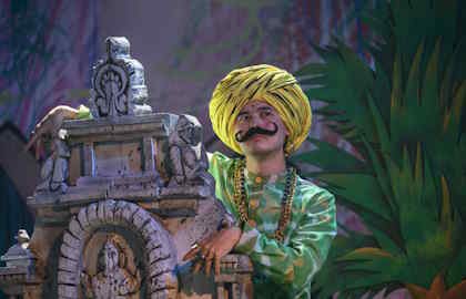 Морж, учитель и поэт