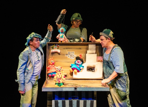 Как Иван-дурак царевичем стал