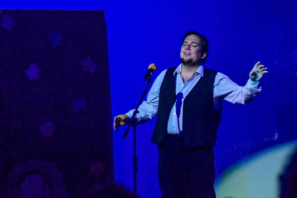 Литературно-музыкальная композиция «Жизнь без начала и конца»