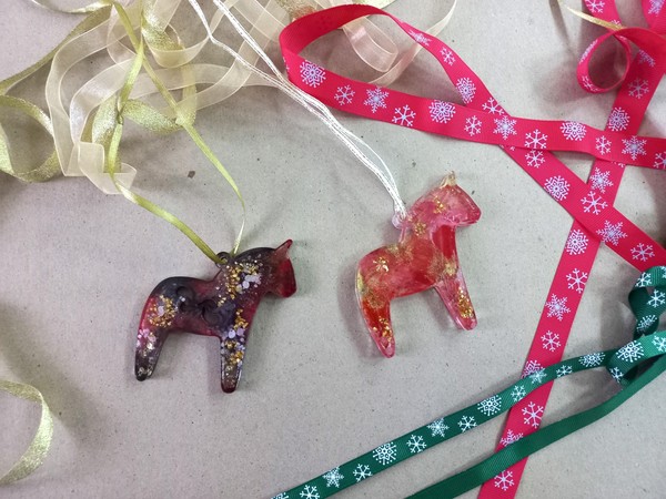 Мастер-класс по эпоксидной смоле «Символ Нового года»