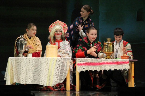 Спектакль «Морозко» театральной студии «Родник»