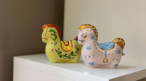 Мастер-класс «Гипсовые лошадки»