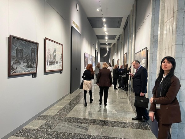 Выставка «Москва за нами!»