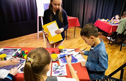 Нәни куллар / Маленькие ручки