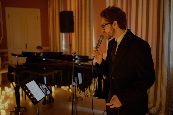 Музыка в усадьбе: Фрэнк Синатра в сиянии тысячи свечей