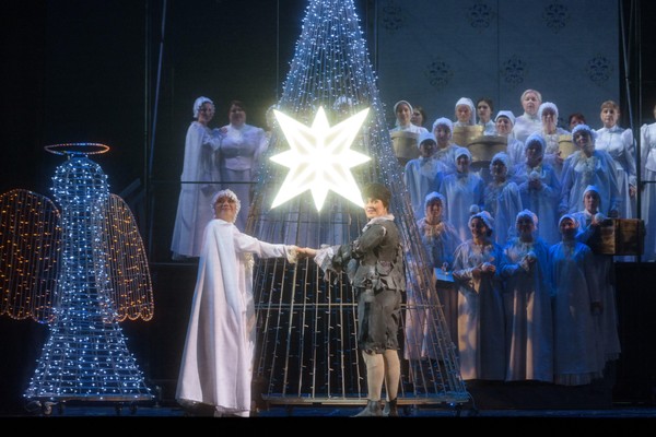 Опера «Мальчик у Христа на елке»