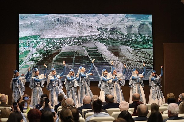 Литературно-музыкальная композиция «Художник счастья»