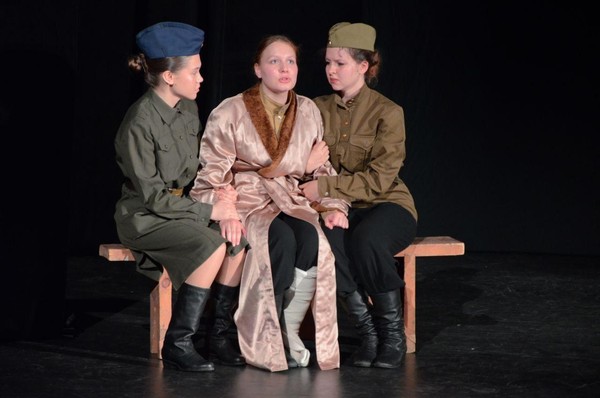 Спектакль «Ромео и Джульетта в солдатских шинелях»