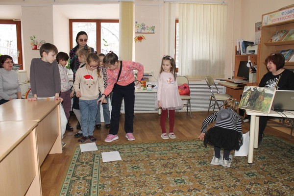 Занятие в «Активити-клубе» «Из истории елочной игрушки»