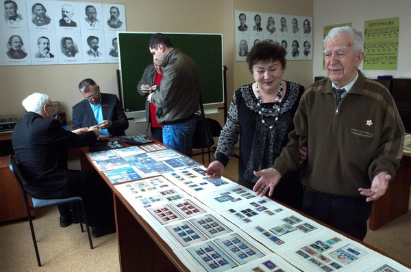 «Почтовые марки с изображением героев Советского Союза в современной России»