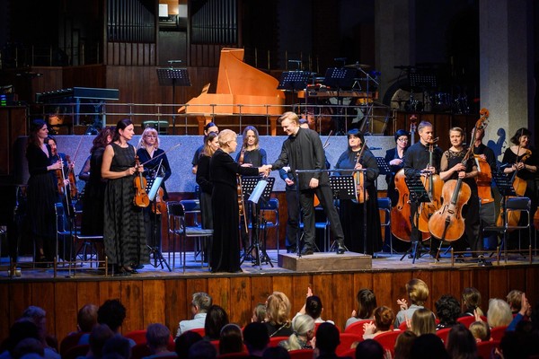 Концерт «Звезды классики: А.Гиндин и Камерный оркестр под управлением Ю. Демидовича»