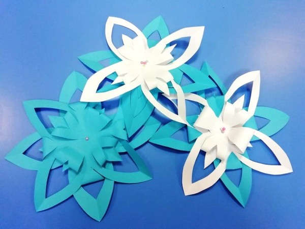 Творческое занятие «Снег да снежные узоры»