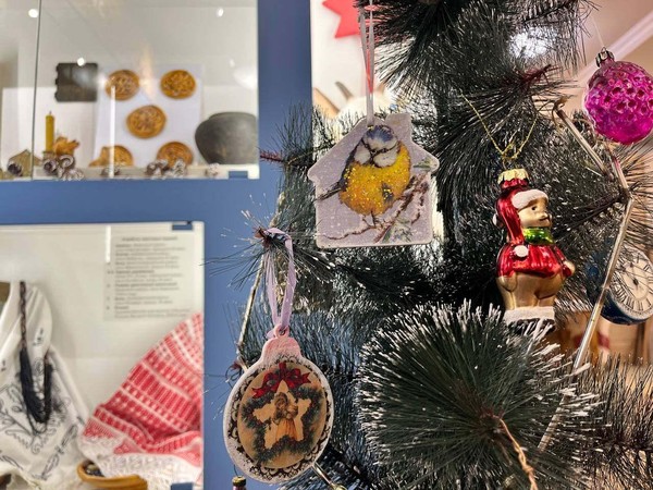 Мастер-класс «Ёлок много не бывает»