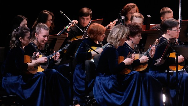 Юбилеи и премьеры