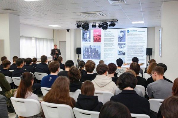 Торжественная церемония подведения итогов первого этапа акции «Героев помним имена»