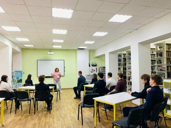 Литературный час «Я верую, надеюсь и люблю...»