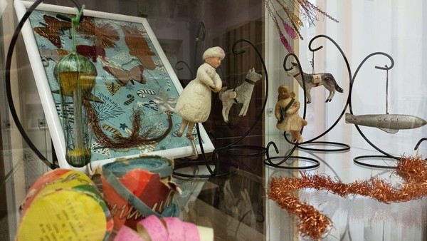 Выставка «Ёлочные игрушки военных лет»