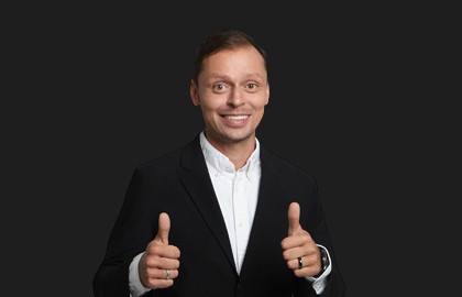 Виктор Комаров