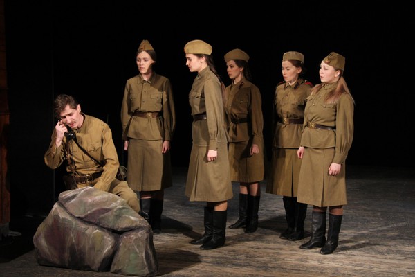 Спектакль «Зори тихие... Закаты алые»