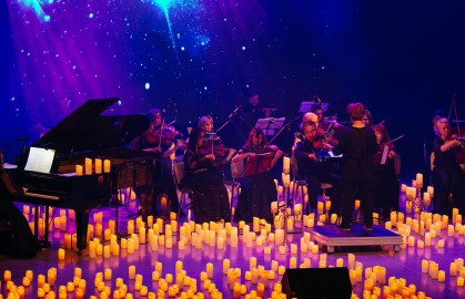 Ханс Циммер и Людовико Эйнауди: двойной концерт в сиянии тысячи свечей