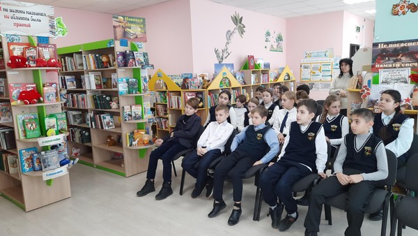 Слайд презентация «Гордимся славою героев»