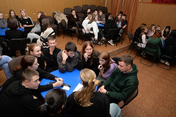 Культурно-образовательный час «Поэт, мыслитель и философ!»